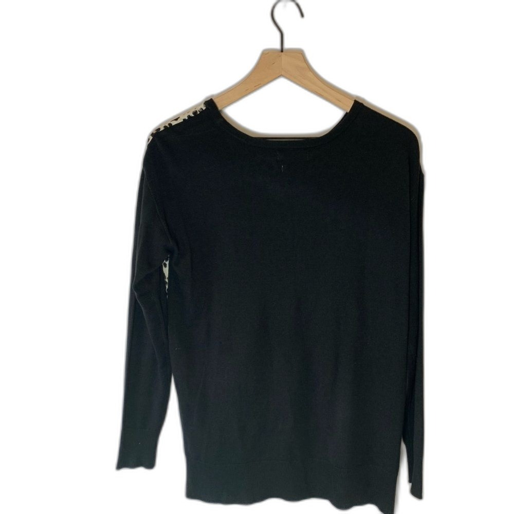 Van Heusen Sweater Womens Black Leopard Print Mixed Media Knit Top Medium - Picture 3 of 4